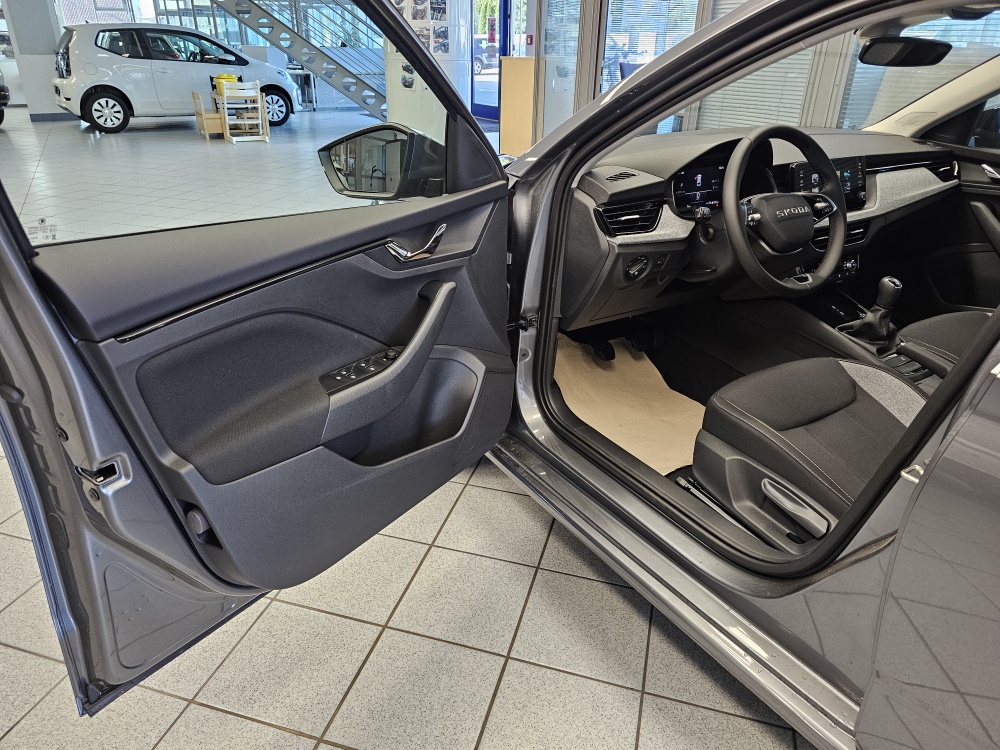 Skoda Scala  bei Hoffmann Automobile in Wolfsburg kaufen und sofort mitnehmen - Bild 21