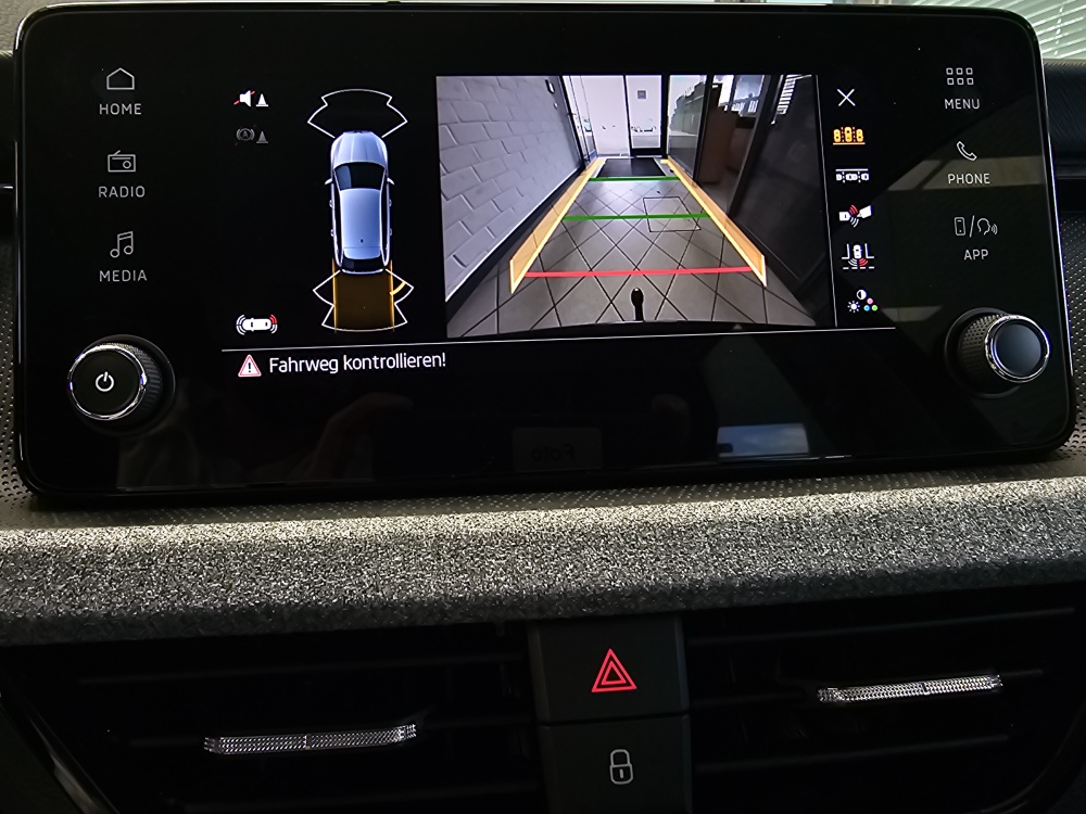 Skoda Scala  bei Hoffmann Automobile in Wolfsburg kaufen und sofort mitnehmen - Bild 11