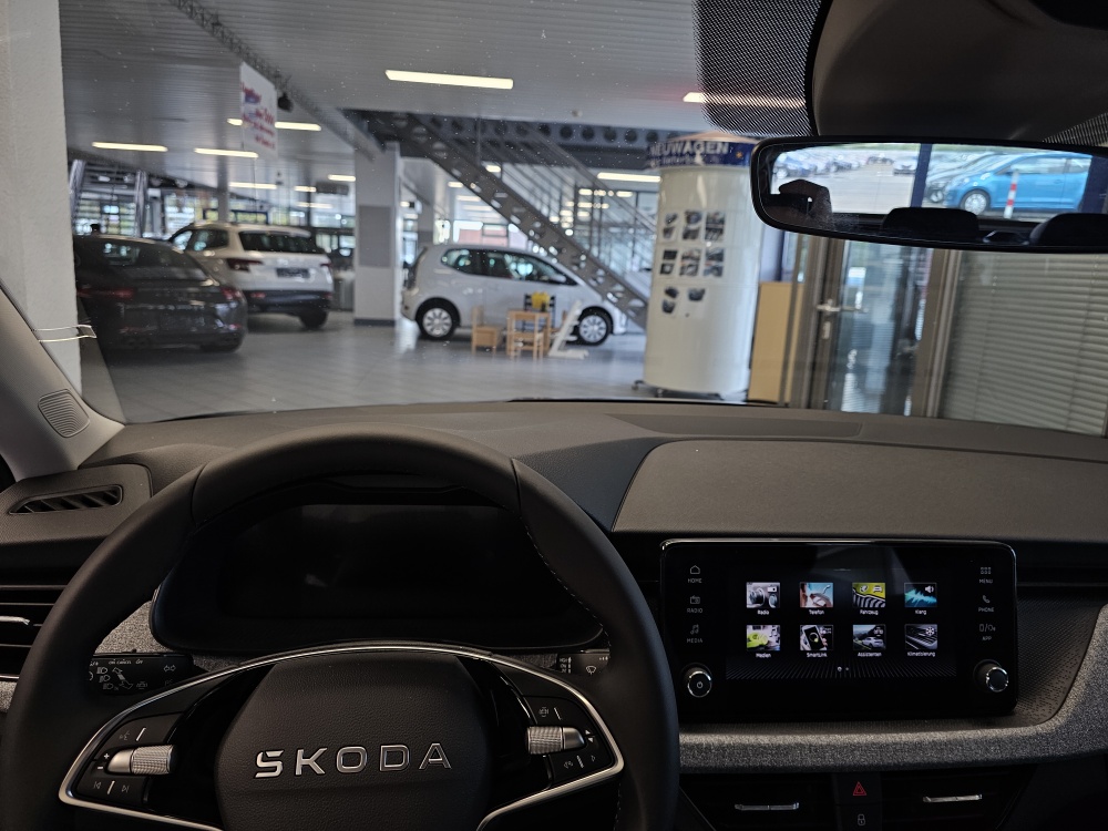 Skoda Scala  bei Hoffmann Automobile in Wolfsburg kaufen und sofort mitnehmen - Bild 8