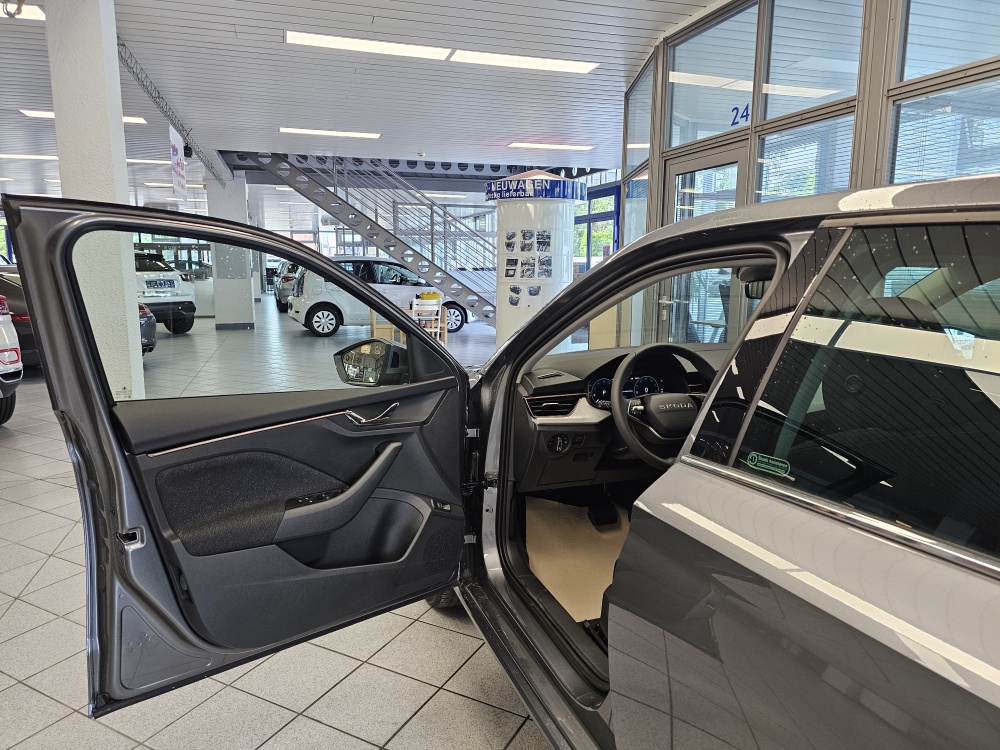 Skoda Scala  bei Hoffmann Automobile in Wolfsburg kaufen und sofort mitnehmen - Bild 21