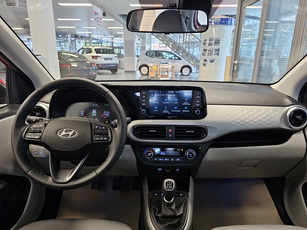 Hyundai i10  bei Hoffmann Automobile in Wolfsburg kaufen und sofort mitnehmen - Bild 5