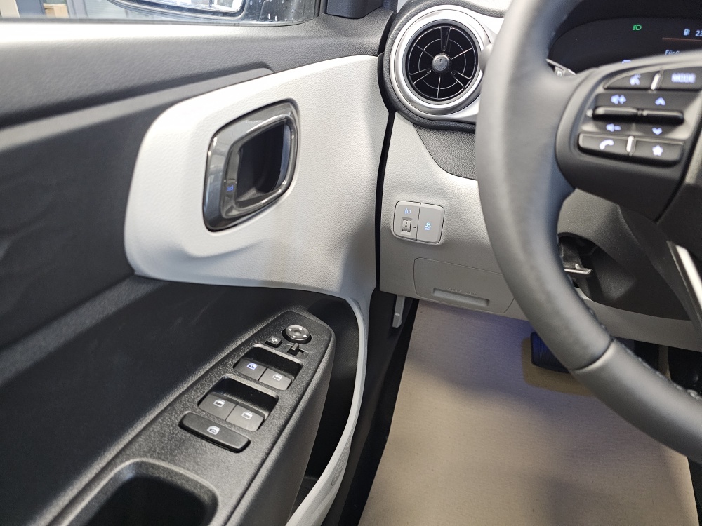 Hyundai i10  bei Hoffmann Automobile in Wolfsburg kaufen und sofort mitnehmen - Bild 13