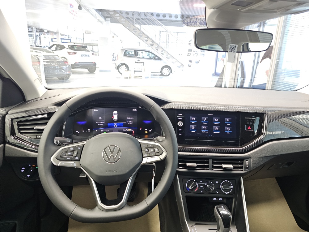 VW Polo  bei Hoffmann Automobile in Wolfsburg kaufen und sofort mitnehmen - Bild 16