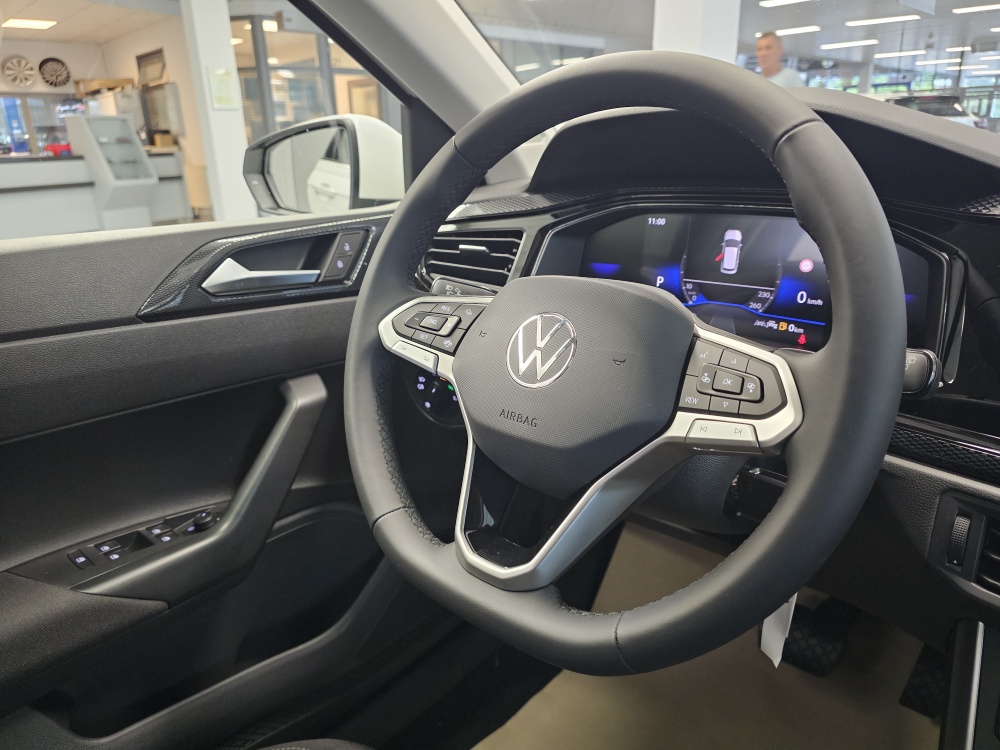VW Polo  bei Hoffmann Automobile in Wolfsburg kaufen und sofort mitnehmen - Bild 13