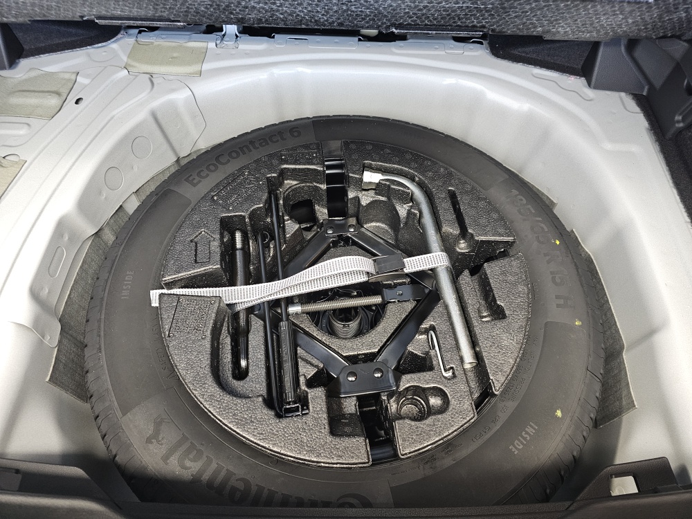 VW Polo  bei Hoffmann Automobile in Wolfsburg kaufen und sofort mitnehmen - Bild 3