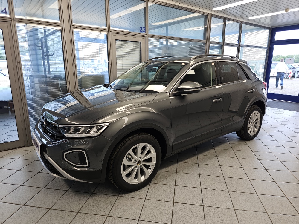 VW T-Roc Life für nur 30.750,- € bei Hoffmann Automobile in Wolfsburg kaufen und sofort mitnehmen