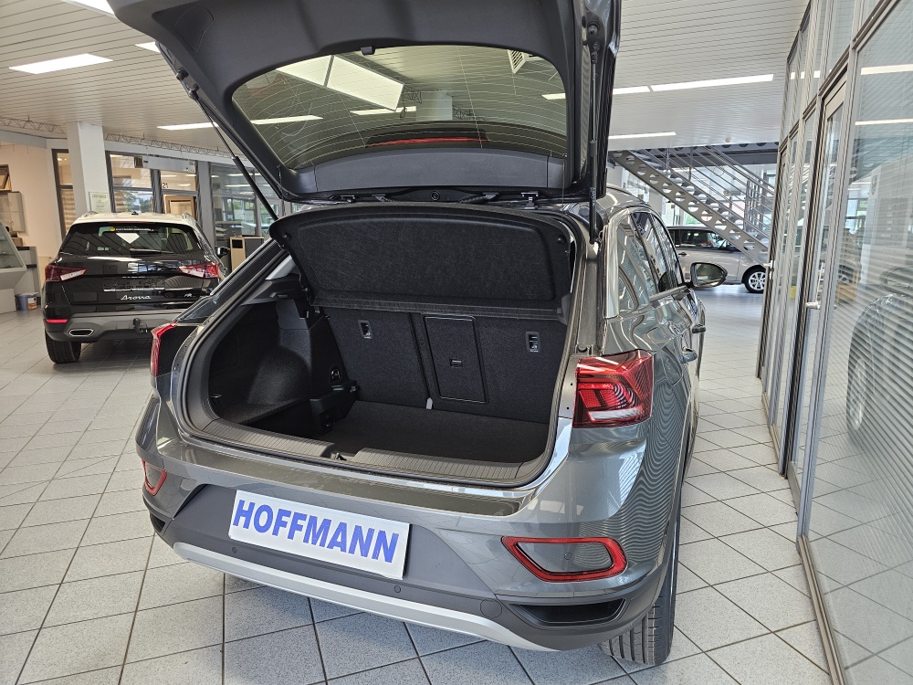 VW T-Roc  bei Hoffmann Automobile in Wolfsburg kaufen und sofort mitnehmen - Bild 2