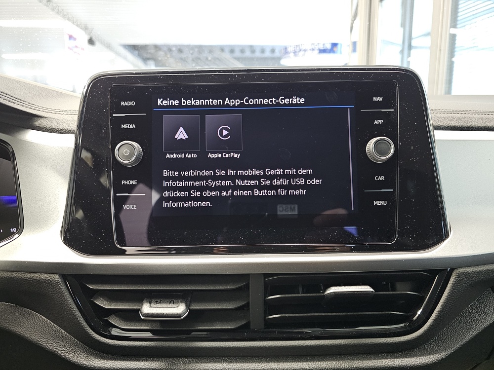 VW T-Roc  bei Hoffmann Automobile in Wolfsburg kaufen und sofort mitnehmen - Bild 6