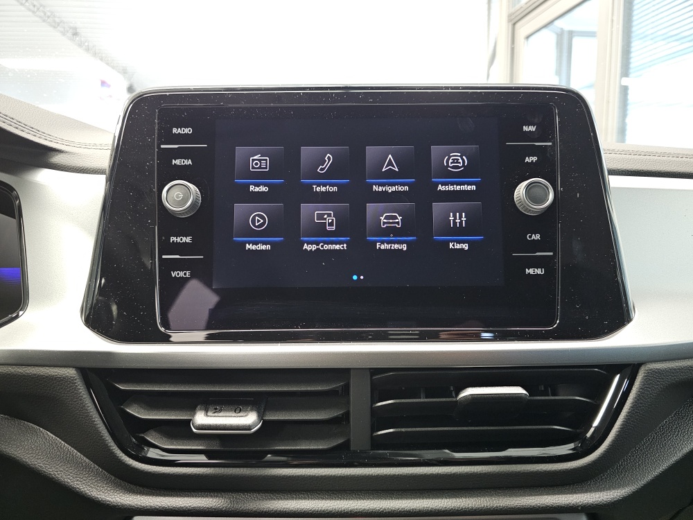 VW T-Roc  bei Hoffmann Automobile in Wolfsburg kaufen und sofort mitnehmen - Bild 8