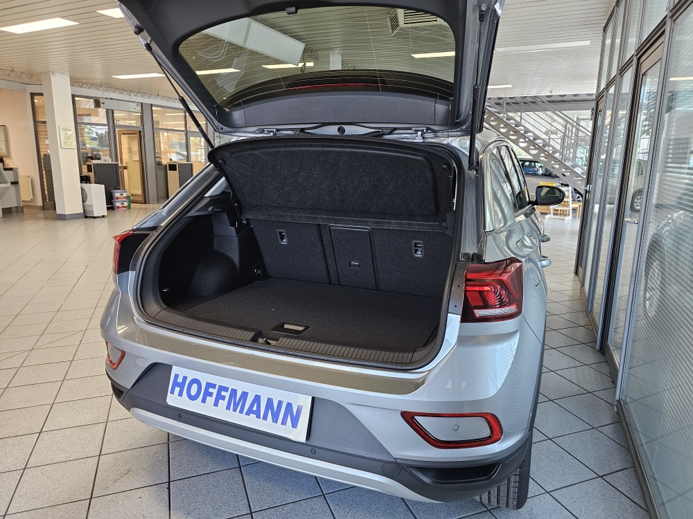 VW T-Roc  bei Hoffmann Automobile in Wolfsburg kaufen und sofort mitnehmen - Bild 2