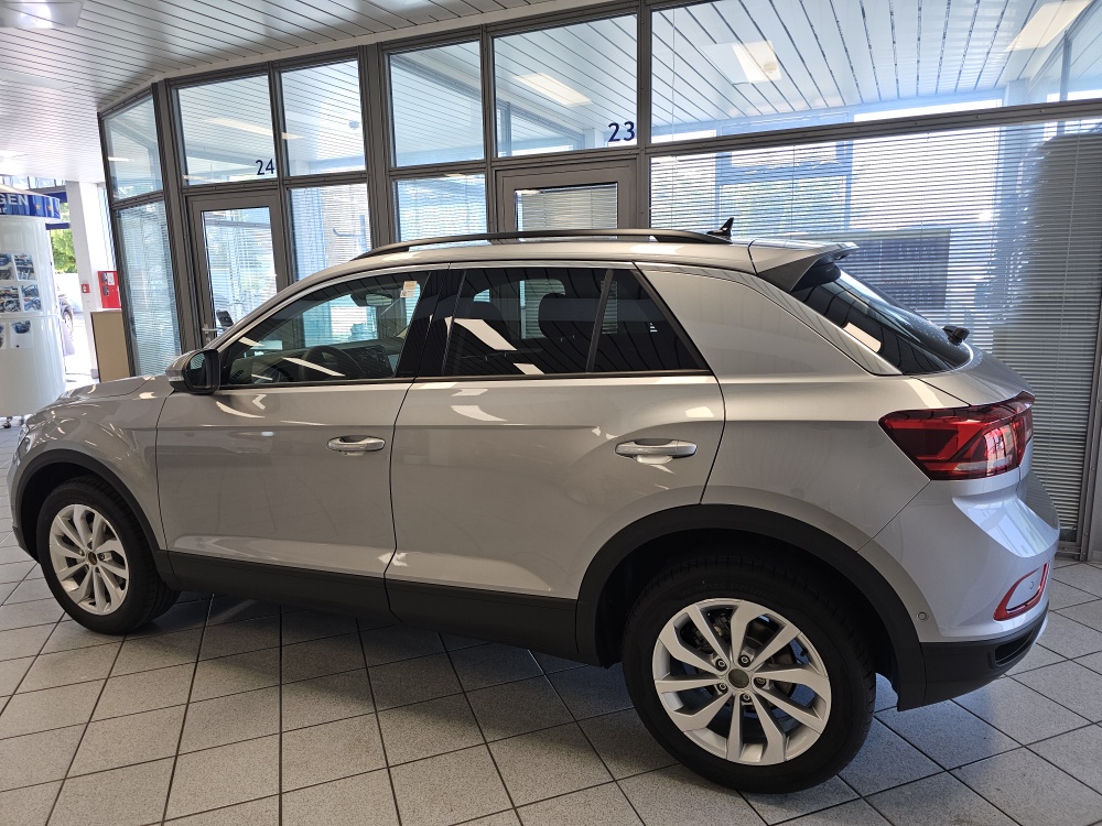 VW T-Roc  bei Hoffmann Automobile in Wolfsburg kaufen und sofort mitnehmen - Bild 21