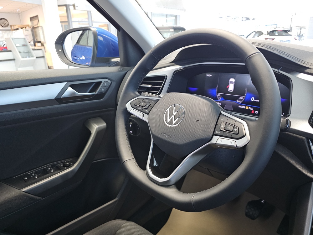 VW T-Roc  bei Hoffmann Automobile in Wolfsburg kaufen und sofort mitnehmen - Bild 13