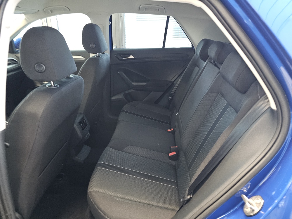 VW T-Roc  bei Hoffmann Automobile in Wolfsburg kaufen und sofort mitnehmen - Bild 5
