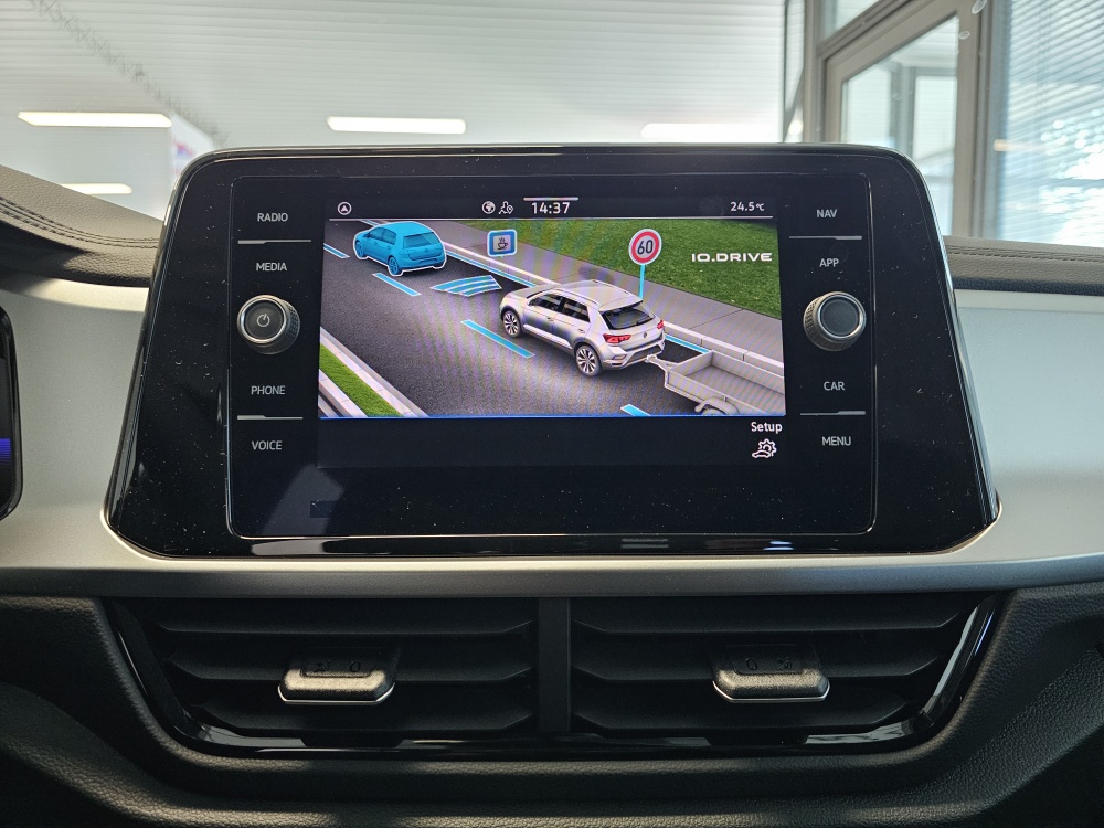 VW T-Roc  bei Hoffmann Automobile in Wolfsburg kaufen und sofort mitnehmen - Bild 10