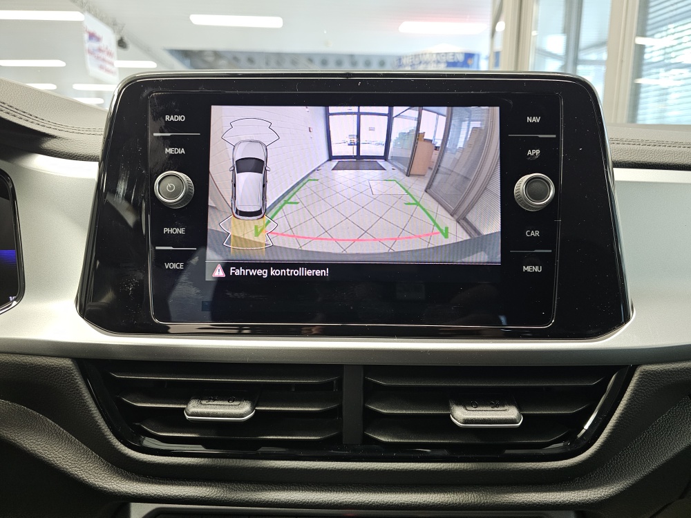 VW T-Roc  bei Hoffmann Automobile in Wolfsburg kaufen und sofort mitnehmen - Bild 13