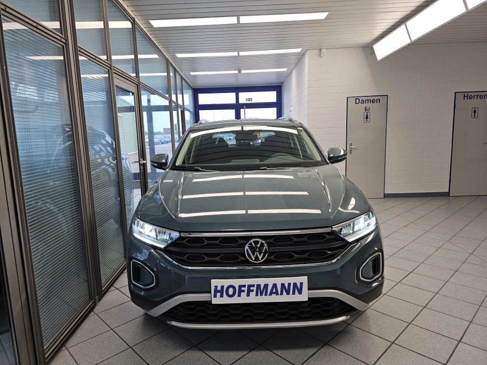 VW T-Roc  bei Hoffmann Automobile in Wolfsburg kaufen und sofort mitnehmen - Bild 23