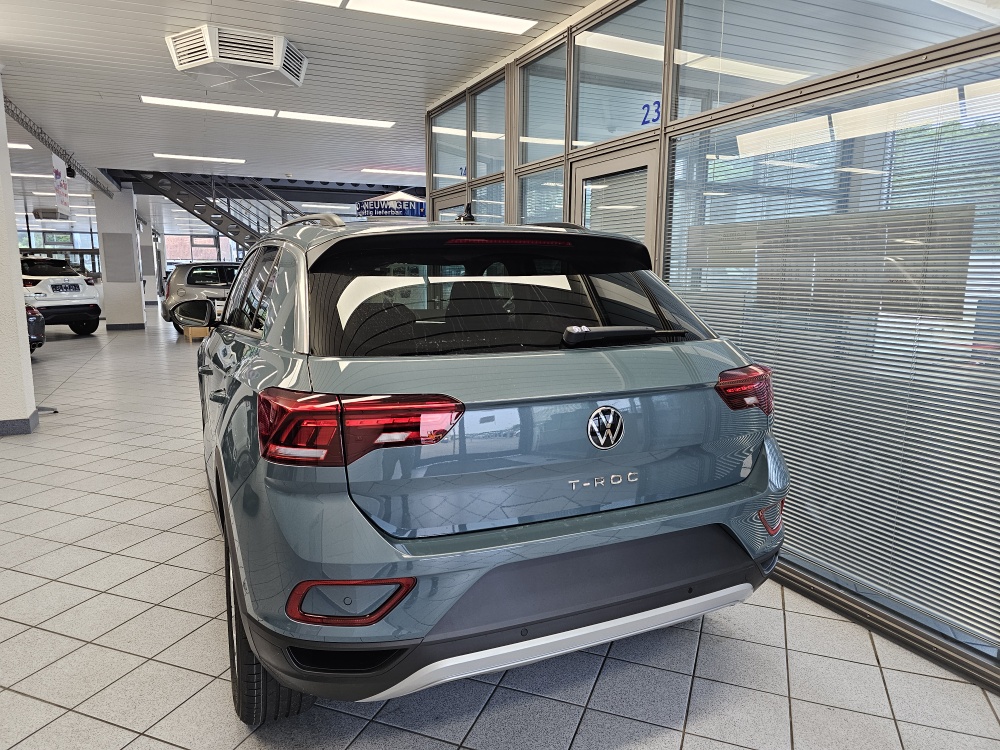 VW T-Roc  bei Hoffmann Automobile in Wolfsburg kaufen und sofort mitnehmen - Bild 4