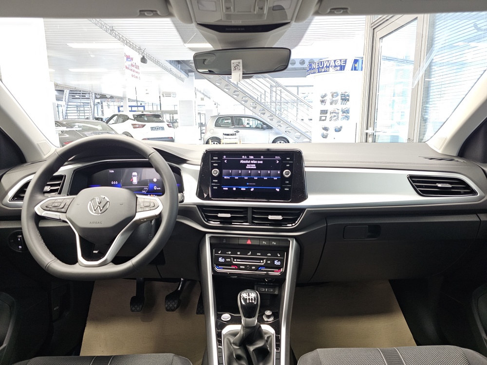 VW T-Roc  bei Hoffmann Automobile in Wolfsburg kaufen und sofort mitnehmen - Bild 6