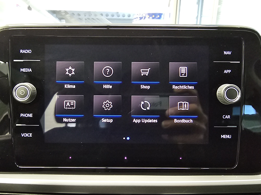 VW T-Roc bei Hoffmann Automobile in Wolfsburg kaufen und sofort mitnehmen - Bild 10