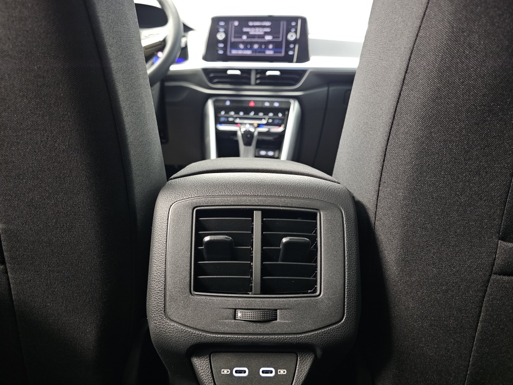 VW T-Roc bei Hoffmann Automobile in Wolfsburg kaufen und sofort mitnehmen - Bild 5