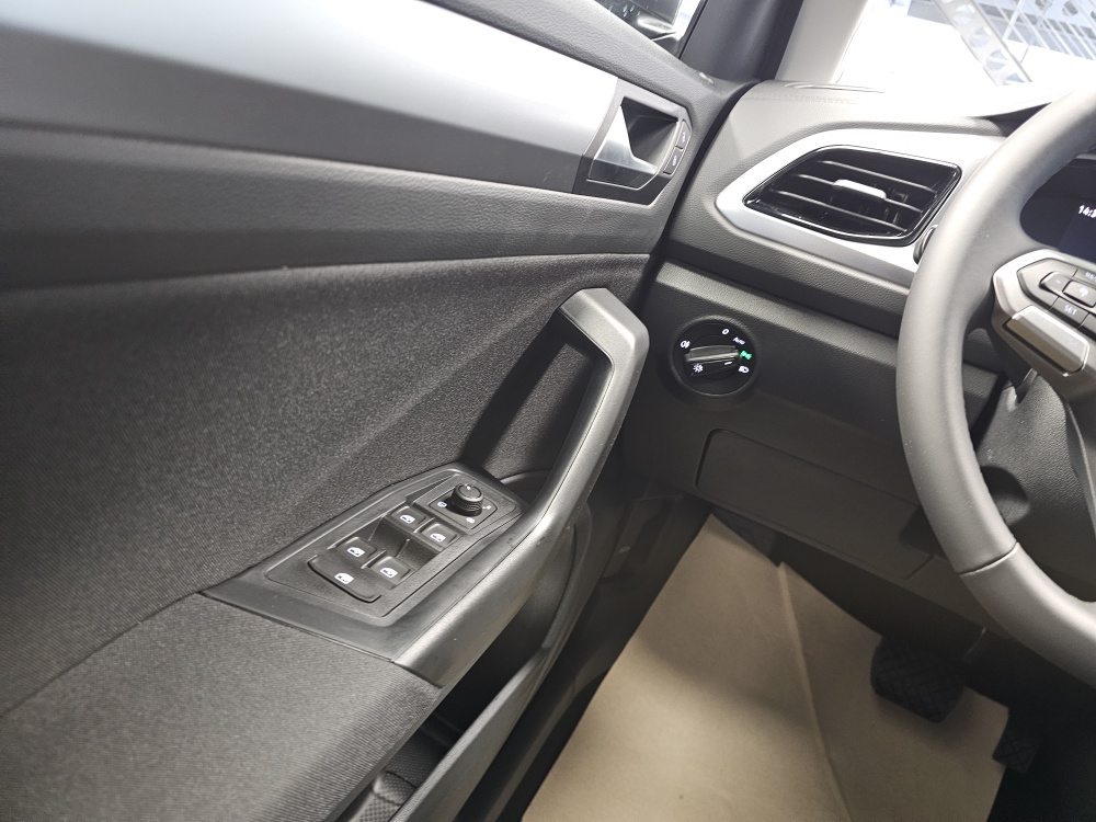 VW T-Roc  bei Hoffmann Automobile in Wolfsburg kaufen und sofort mitnehmen - Bild 19