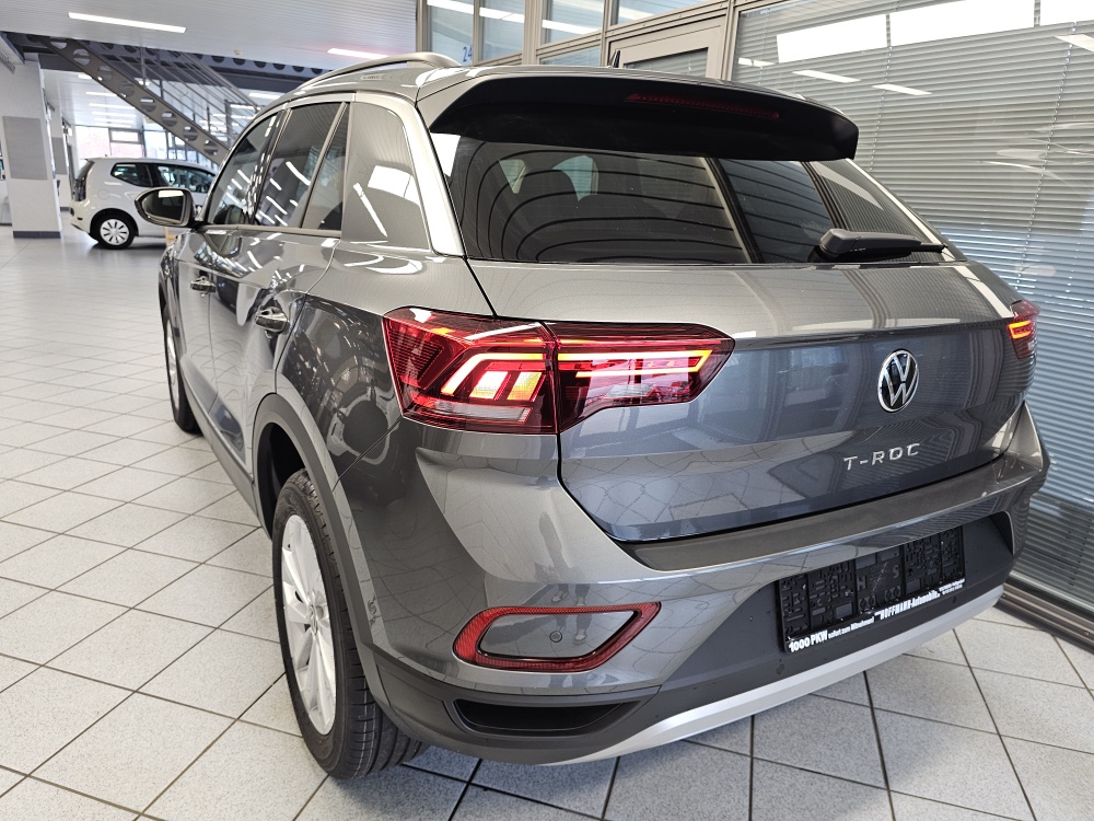 VW T-Roc  bei Hoffmann Automobile in Wolfsburg kaufen und sofort mitnehmen - Bild 3
