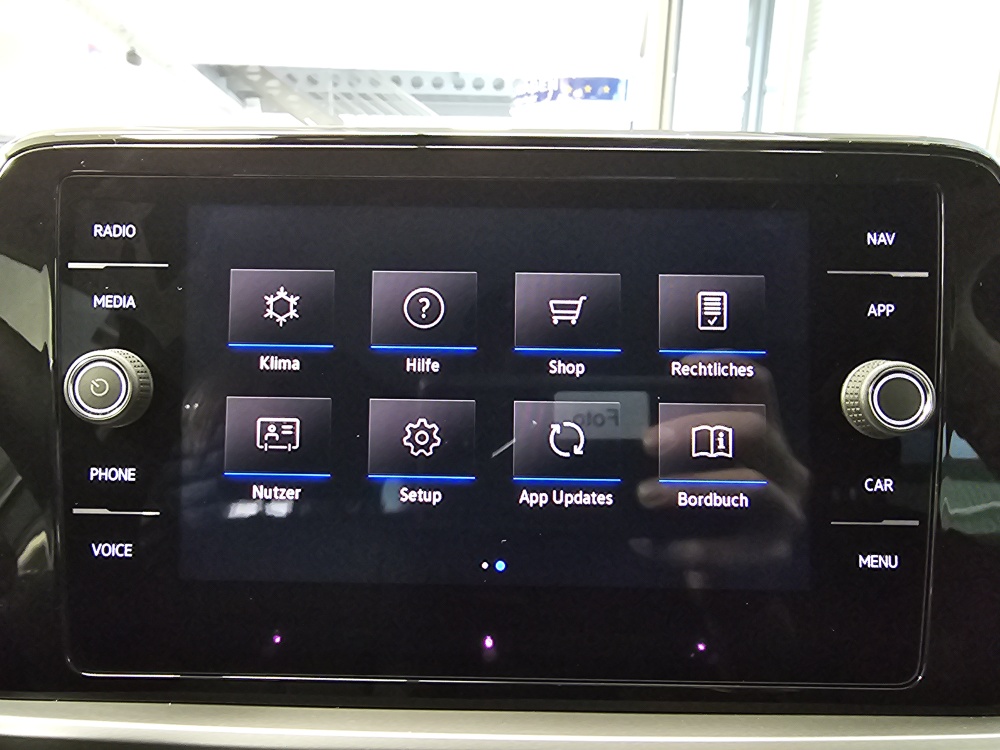 VW T-Roc  bei Hoffmann Automobile in Wolfsburg kaufen und sofort mitnehmen - Bild 10