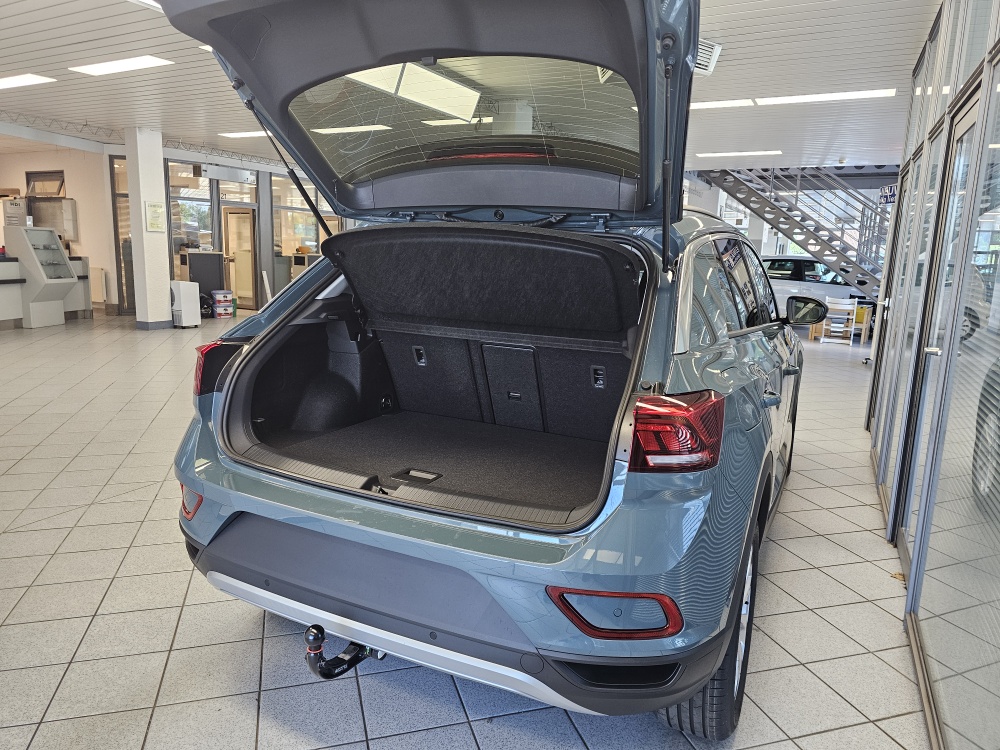 VW T-Roc  bei Hoffmann Automobile in Wolfsburg kaufen und sofort mitnehmen - Bild 2