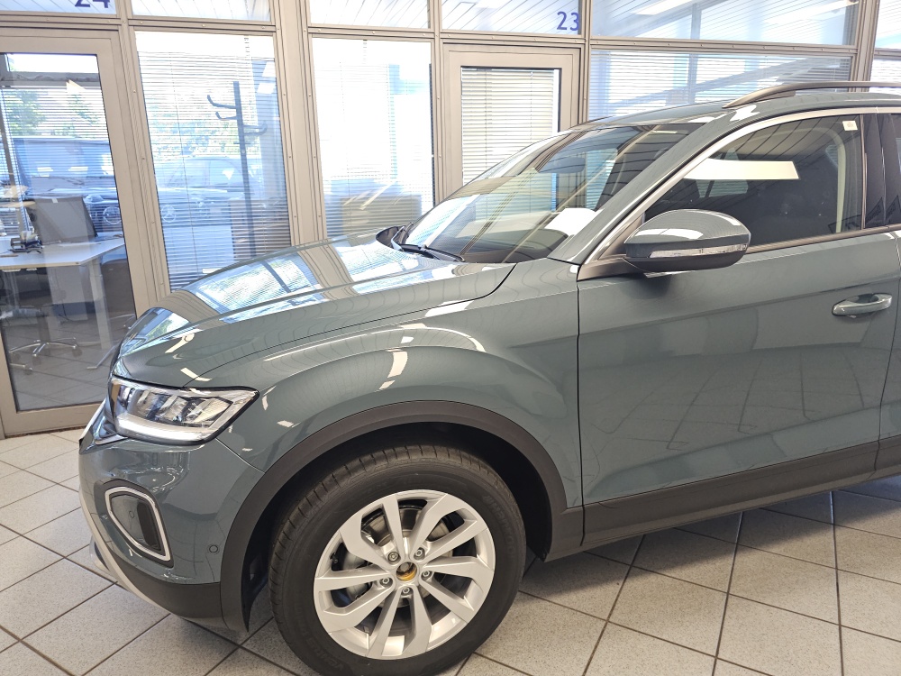 VW T-Roc  bei Hoffmann Automobile in Wolfsburg kaufen und sofort mitnehmen - Bild 20