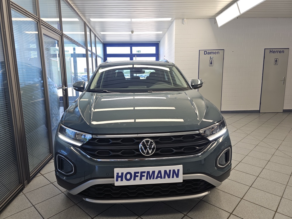 VW T-Roc  bei Hoffmann Automobile in Wolfsburg kaufen und sofort mitnehmen - Bild 21