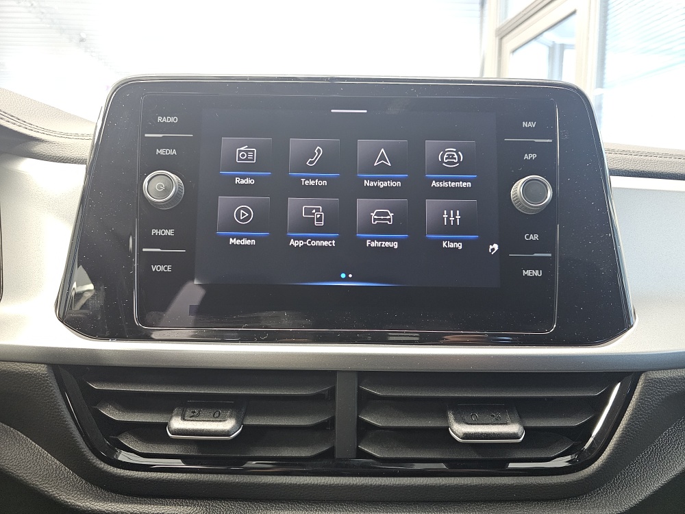 VW T-Roc  bei Hoffmann Automobile in Wolfsburg kaufen und sofort mitnehmen - Bild 10