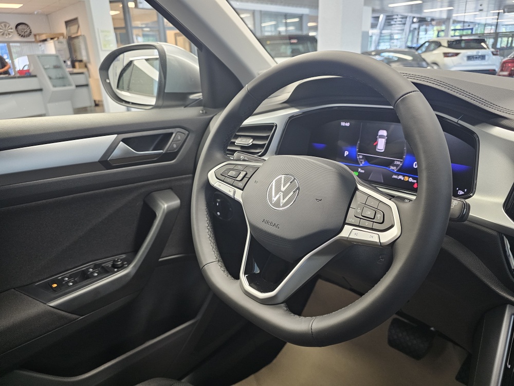 VW T-Roc  bei Hoffmann Automobile in Wolfsburg kaufen und sofort mitnehmen - Bild 13