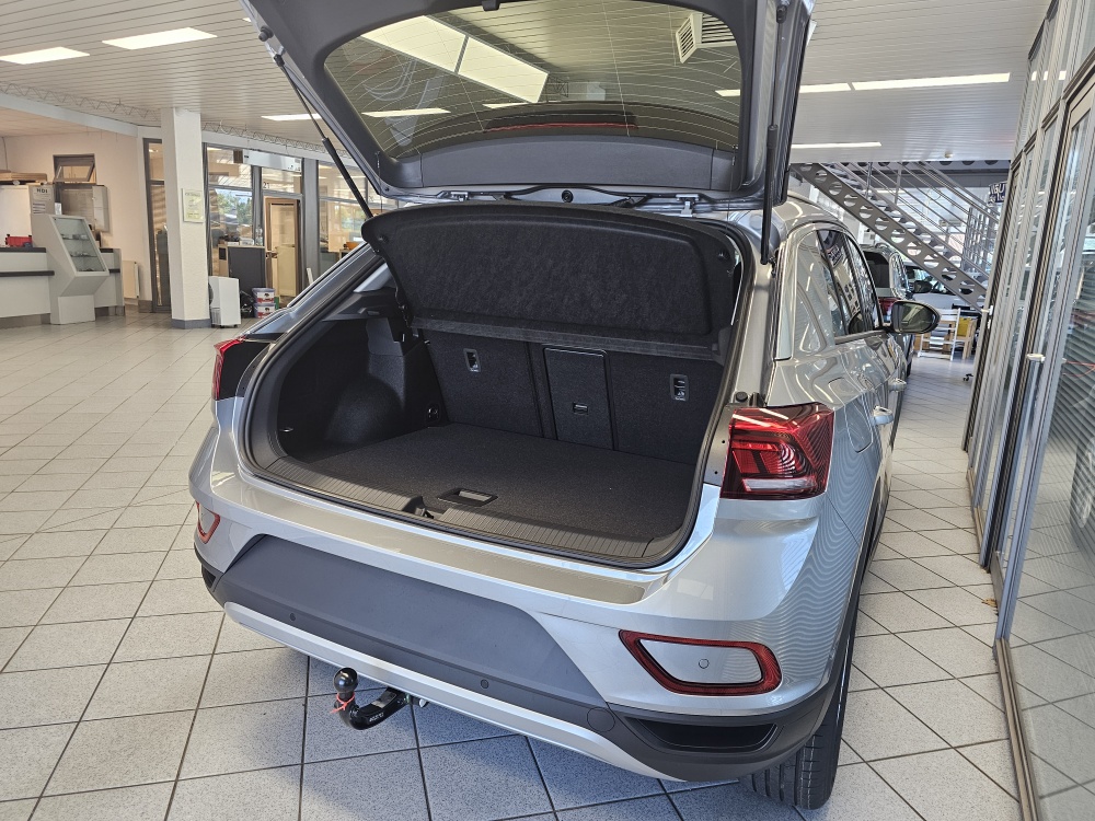 VW T-Roc  bei Hoffmann Automobile in Wolfsburg kaufen und sofort mitnehmen - Bild 2