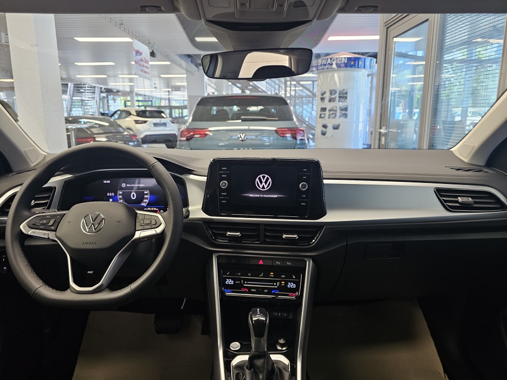 VW T-Roc  bei Hoffmann Automobile in Wolfsburg kaufen und sofort mitnehmen - Bild 5
