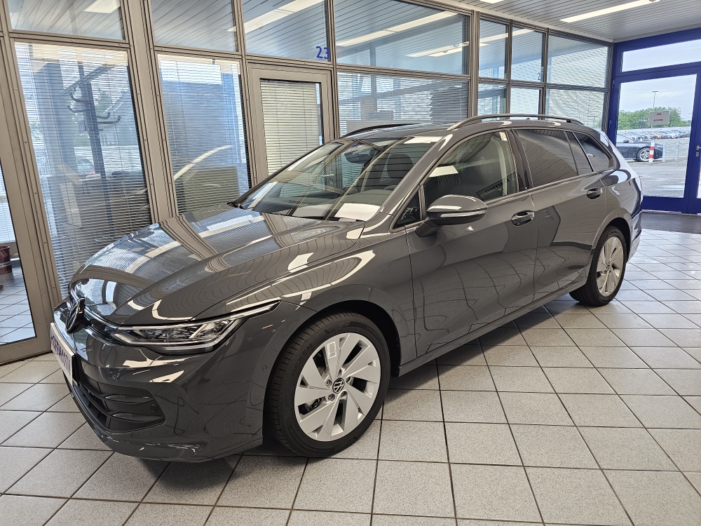 VW Golf Variant Life für nur 29.750,- € bei Hoffmann Automobile in Wolfsburg kaufen und sofort mitnehmen