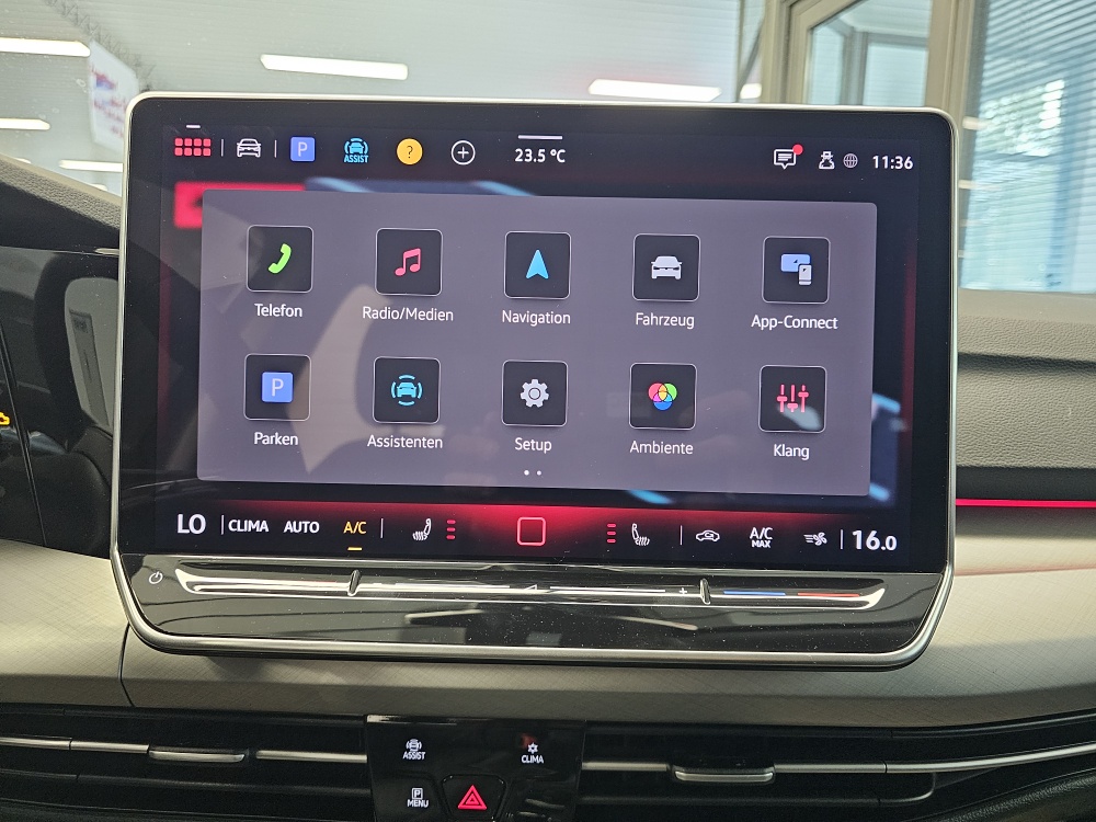 VW Golf Variant  bei Hoffmann Automobile in Wolfsburg kaufen und sofort mitnehmen - Bild 13