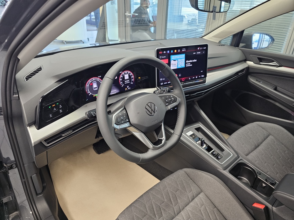 VW Golf Variant  bei Hoffmann Automobile in Wolfsburg kaufen und sofort mitnehmen - Bild 20