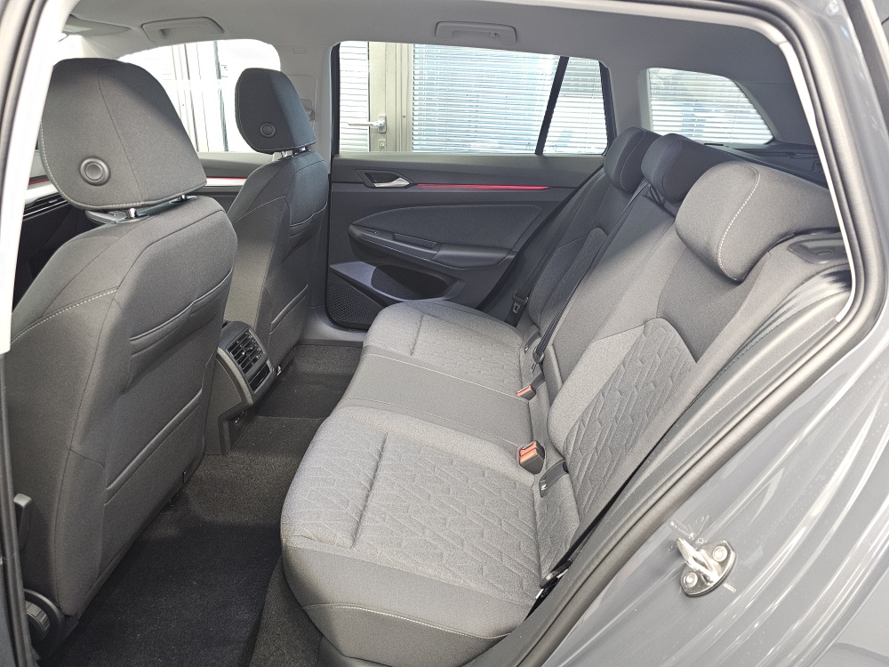 VW Golf Variant  bei Hoffmann Automobile in Wolfsburg kaufen und sofort mitnehmen - Bild 7