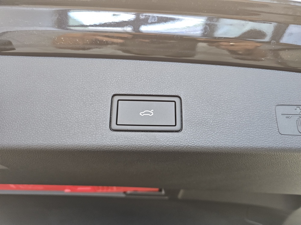 VW Golf Variant  bei Hoffmann Automobile in Wolfsburg kaufen und sofort mitnehmen - Bild 3