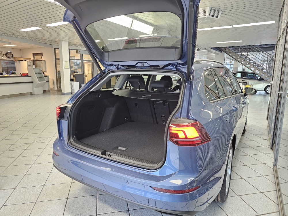 VW Golf Variant  bei Hoffmann Automobile in Wolfsburg kaufen und sofort mitnehmen - Bild 2