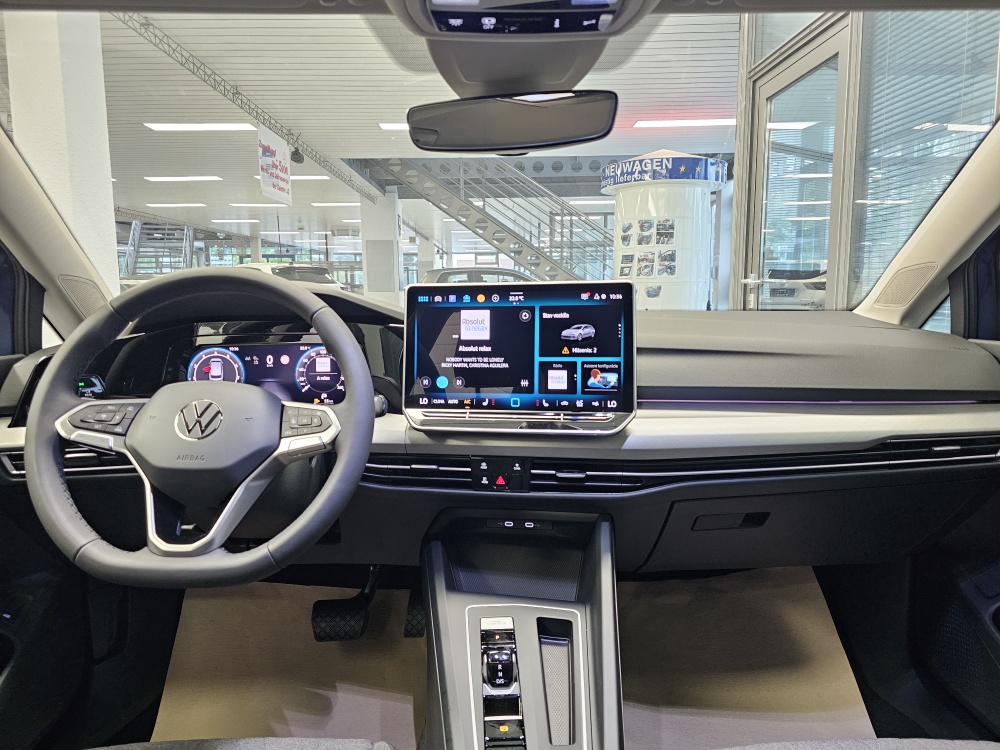 VW Golf Variant  bei Hoffmann Automobile in Wolfsburg kaufen und sofort mitnehmen - Bild 8