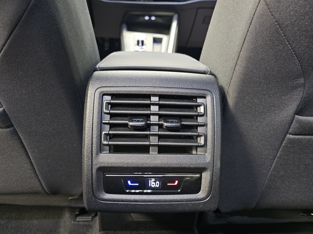 VW Golf Variant  bei Hoffmann Automobile in Wolfsburg kaufen und sofort mitnehmen - Bild 9
