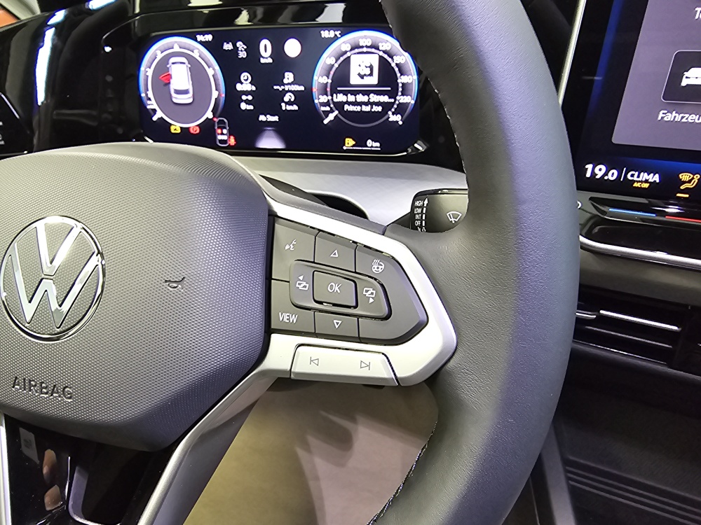 VW Golf Variant bei Hoffmann Automobile in Wolfsburg kaufen und sofort mitnehmen - Bild 20