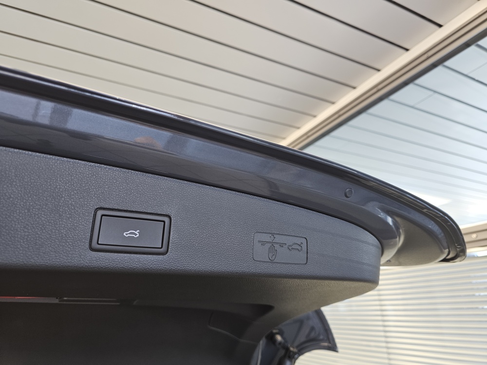 VW Golf Variant bei Hoffmann Automobile in Wolfsburg kaufen und sofort mitnehmen - Bild 3