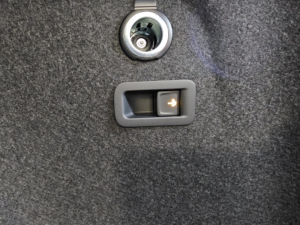 VW Golf Variant bei Hoffmann Automobile in Wolfsburg kaufen und sofort mitnehmen - Bild 4