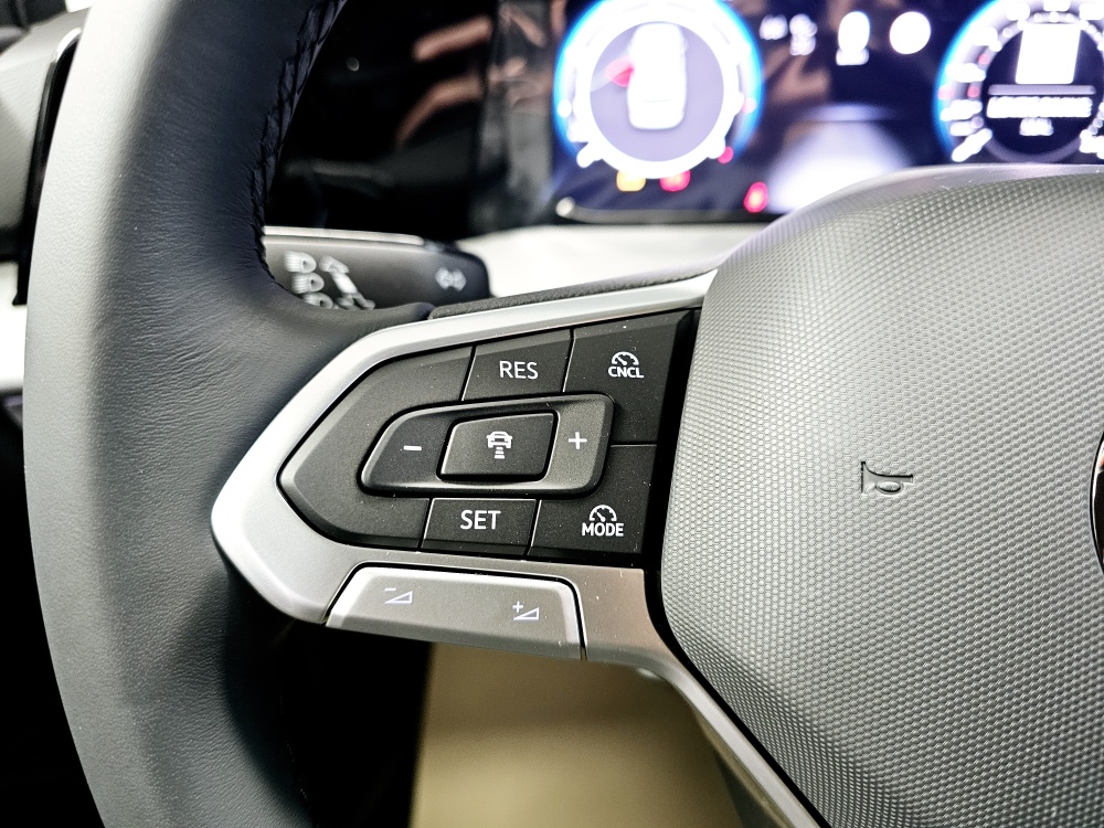 VW Golf Variant  bei Hoffmann Automobile in Wolfsburg kaufen und sofort mitnehmen - Bild 16