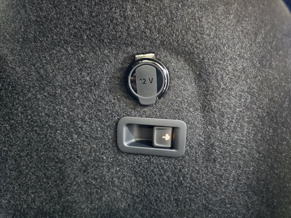 VW Golf Variant  bei Hoffmann Automobile in Wolfsburg kaufen und sofort mitnehmen - Bild 4