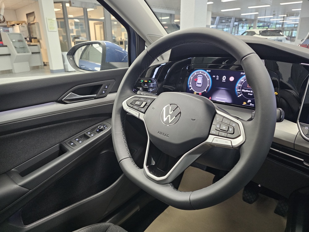 VW Golf Variant  bei Hoffmann Automobile in Wolfsburg kaufen und sofort mitnehmen - Bild 16
