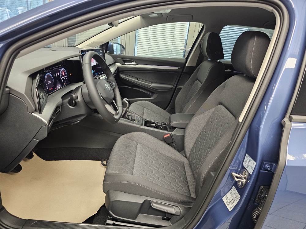 VW Golf Variant  bei Hoffmann Automobile in Wolfsburg kaufen und sofort mitnehmen - Bild 21