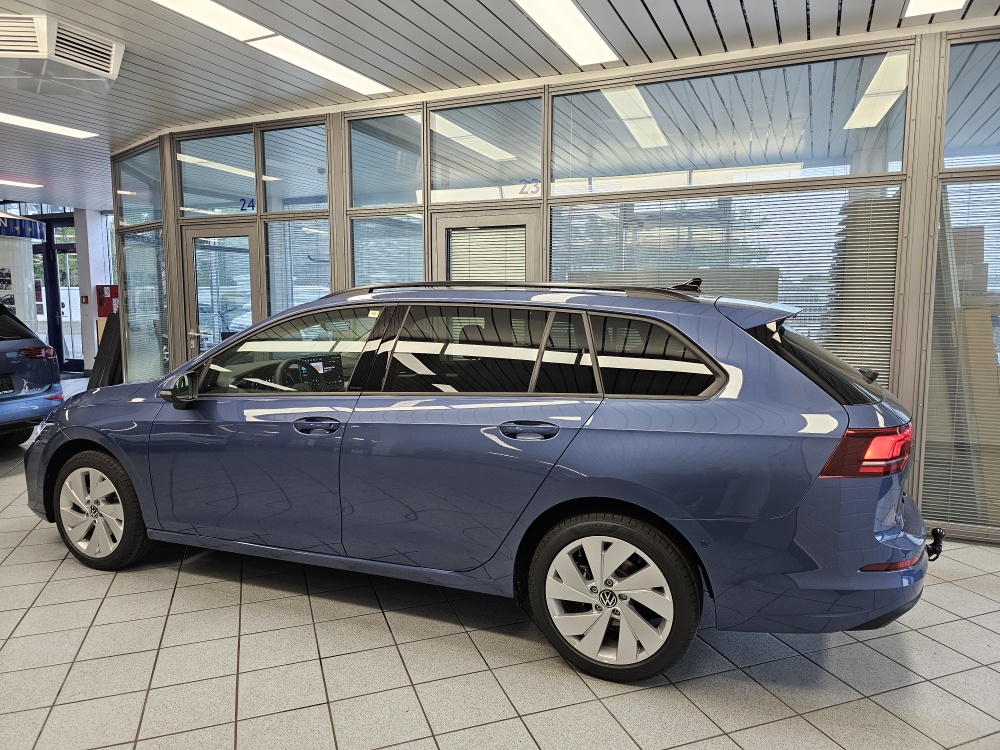 VW Golf Variant  bei Hoffmann Automobile in Wolfsburg kaufen und sofort mitnehmen - Bild 23